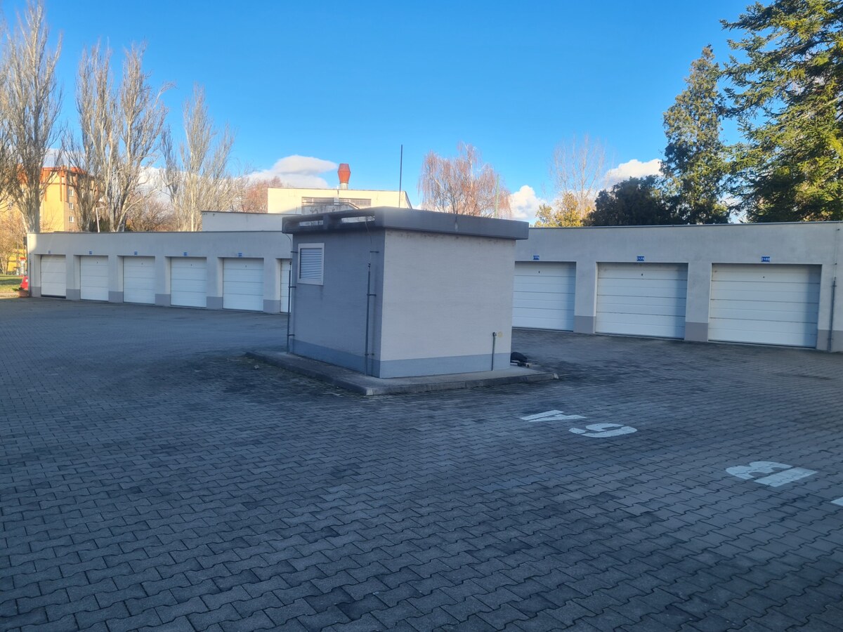 Reprezentatívny 2 izb.byt na prenájom SOHO TOWER Komárno ! — foto 18