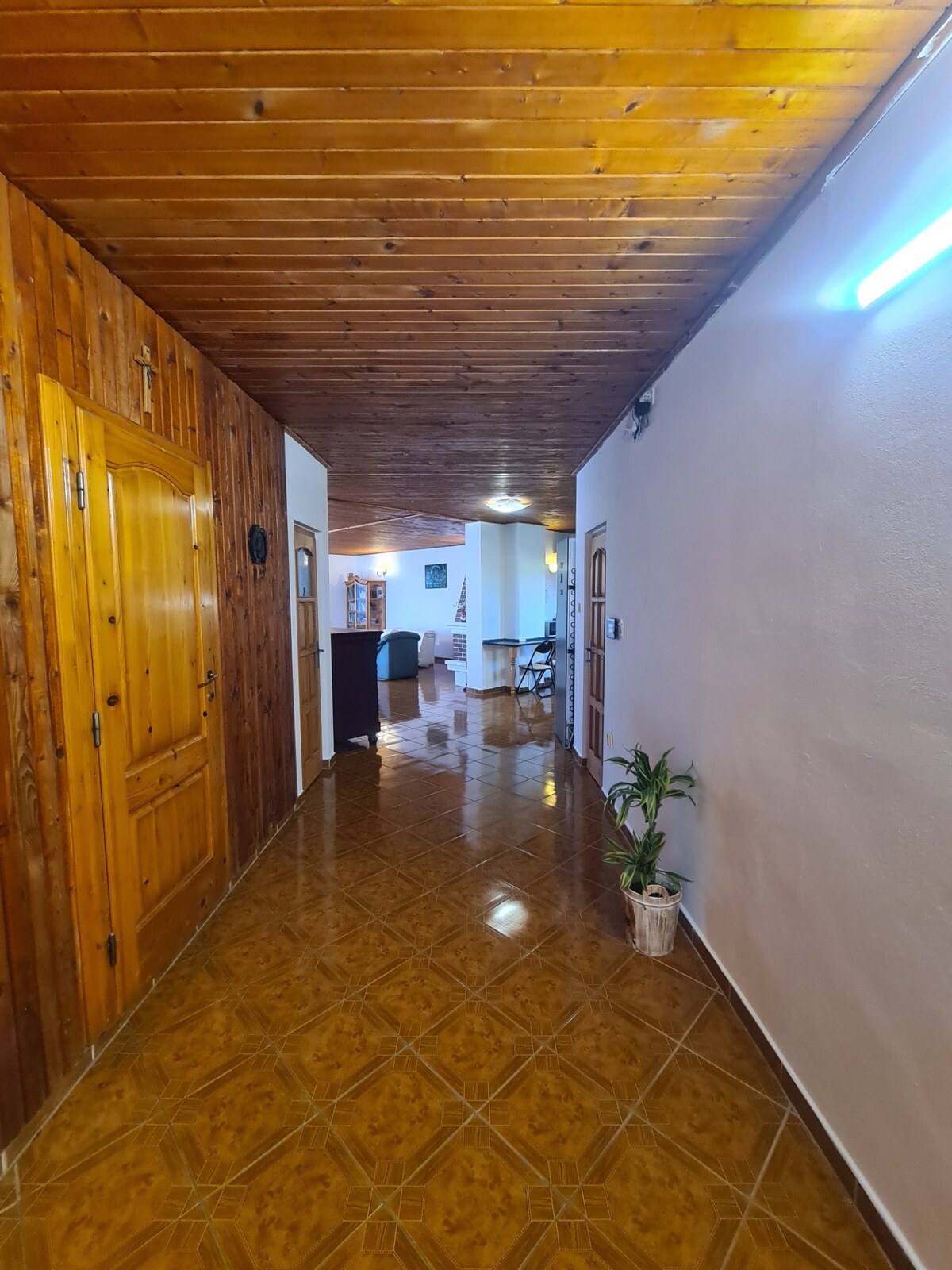 Na predaj unikátny, netradičný RD Komárno - Veľký Harčáš ! — foto 8