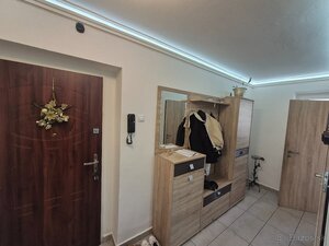 Zrekonštruovaný 3 izbový byt Komárno! — foto 11