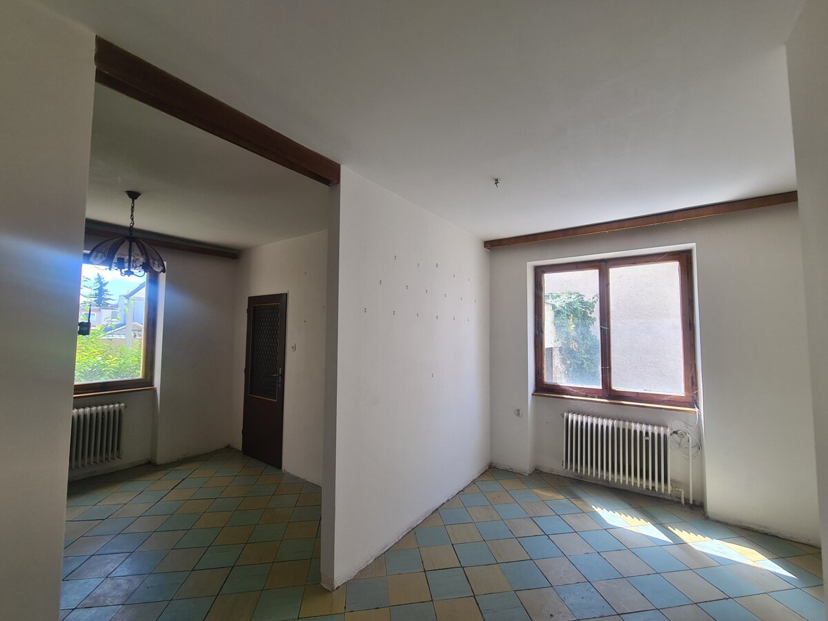 Na predaj dvojgeneračný rodinný dom Nové Zámky ! — foto 8