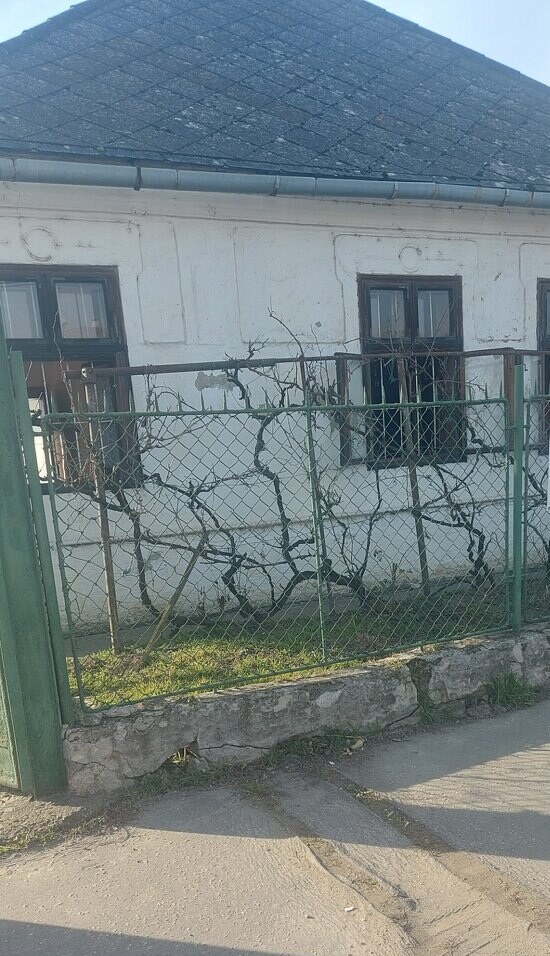 Na predaj rodinný dom v Tvrdošovciach. — foto 2