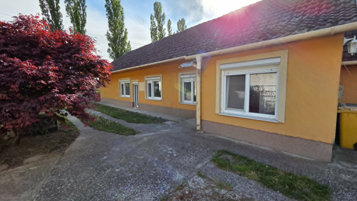 Na predaj 4 izbový rodinný dom - Trnovec nad Váhom okr. Šaľa — foto 2
