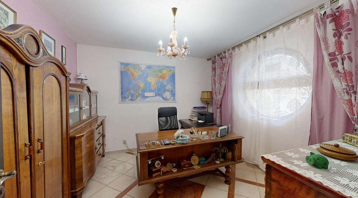 Na predaj 6 izbový luxusný dom vo vyhľadávanej lokalite v Šali. — foto 7
