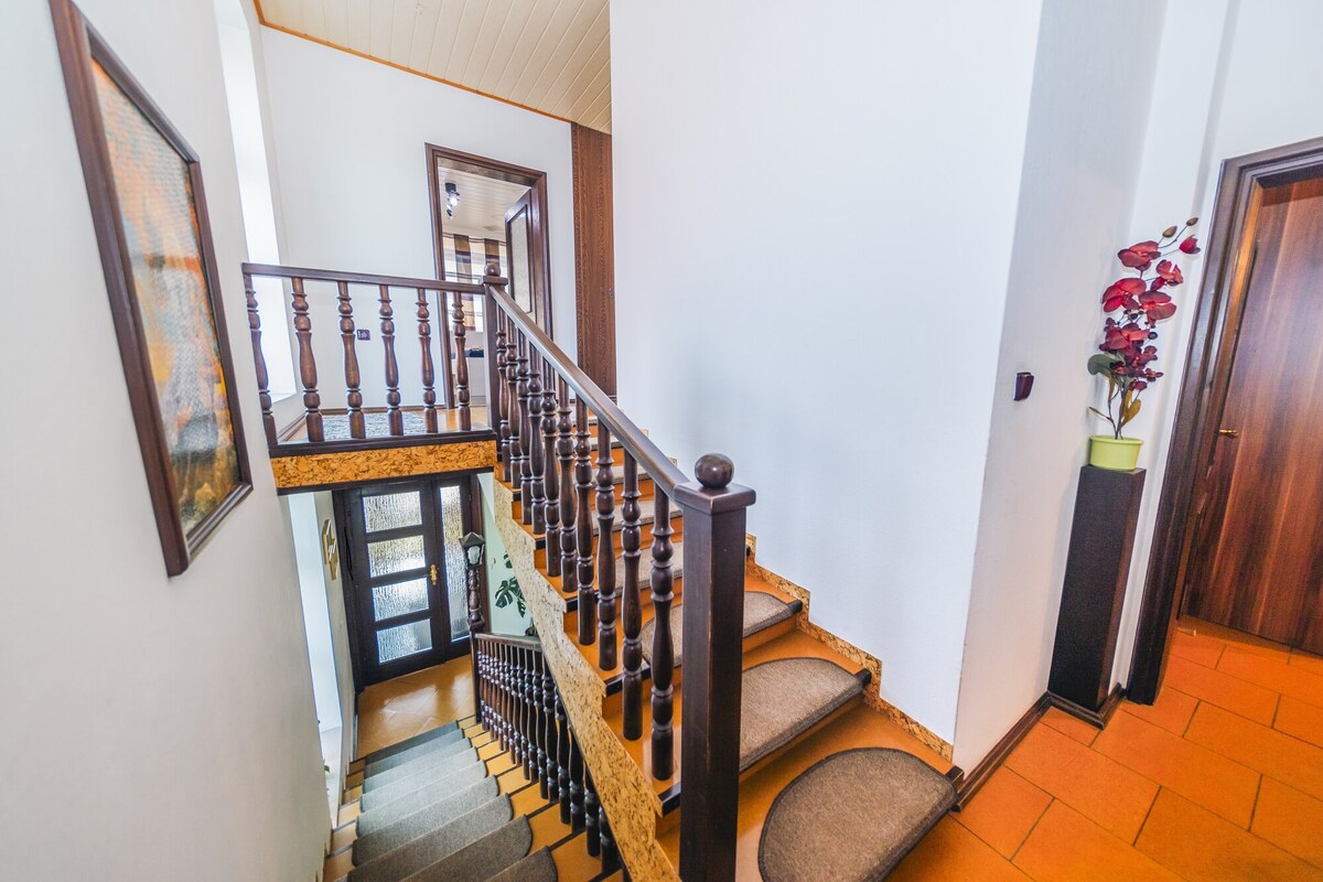 Štýlový 5izb. dom na predaj - Lužianky — foto 4