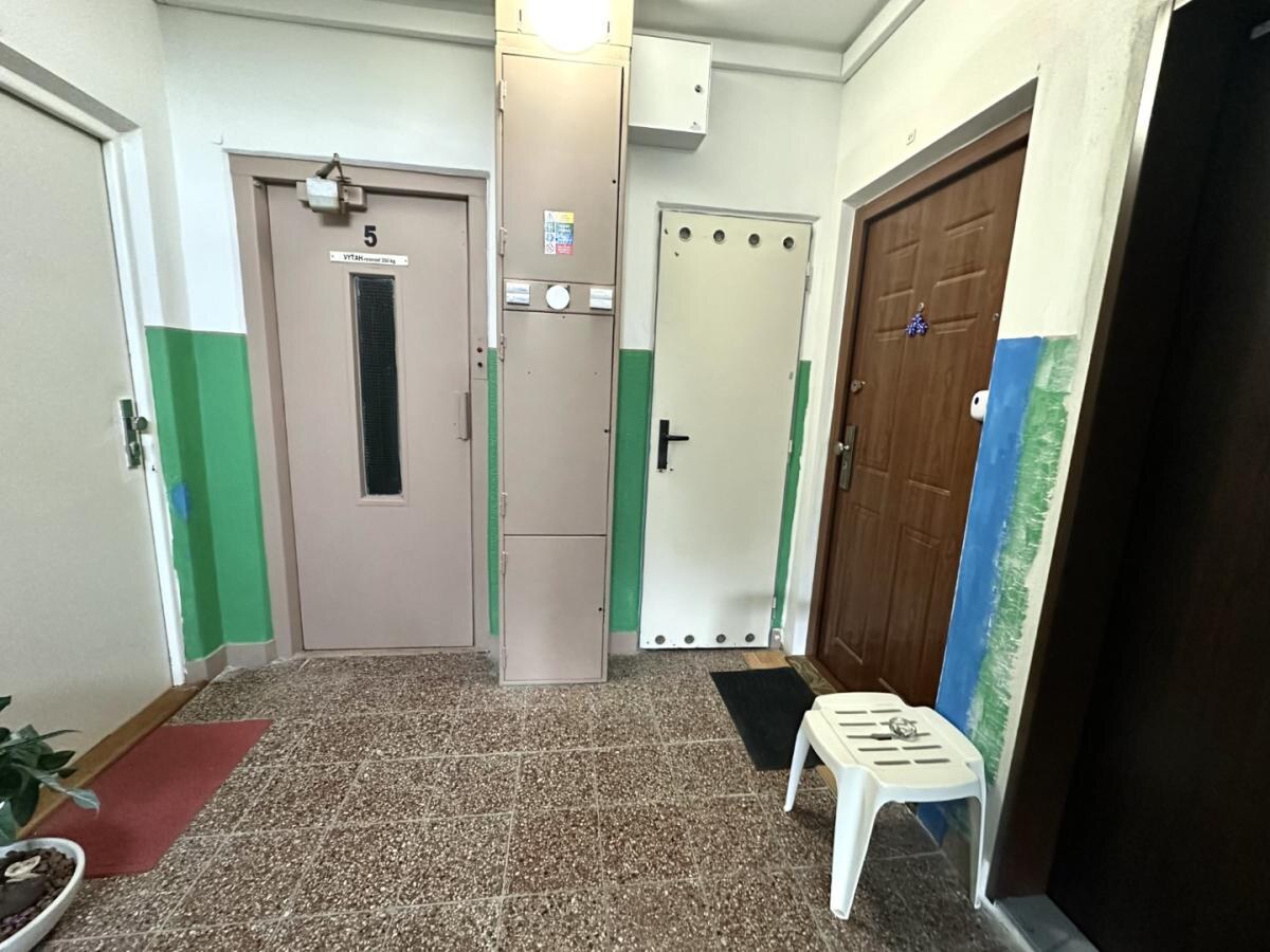 Práve zrekonštruovaný 1 i byt v obľúbenej lokalite, Tilgnerova ulica, Bratislava - Karlova Ves — foto 12