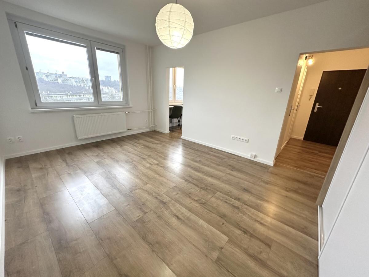 Práve zrekonštruovaný 1 i byt v obľúbenej lokalite, Tilgnerova ulica, Bratislava - Karlova Ves — foto 6