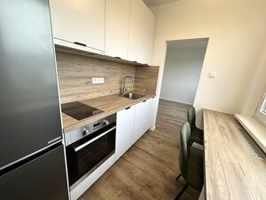 Práve zrekonštruovaný 1 i byt v obľúbenej lokalite, Tilgnerova ulica, Bratislava - Karlova Ves — foto 1