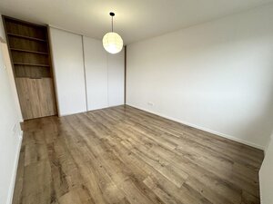 Práve zrekonštruovaný 1 i byt v obľúbenej lokalite, Tilgnerova ulica, Bratislava - Karlova Ves — foto 4