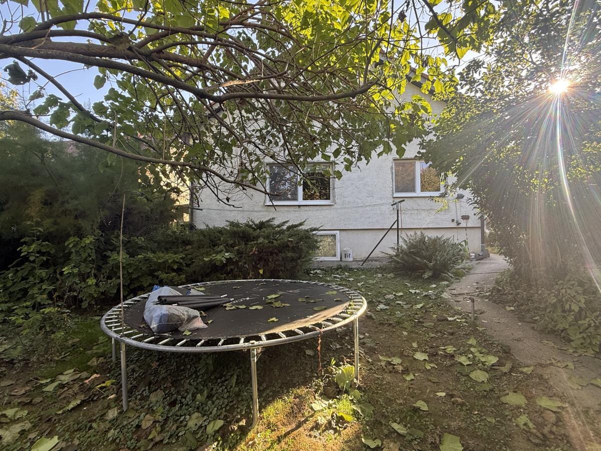 REZERVOVANÉ - STARÉ BERNOLÁKOVO | RODINNÝ DOM S VEĽKÝM POZEMKOM 777 m², GARÁŽOU A KRÁSNOU ZÁHRADOU — foto 25