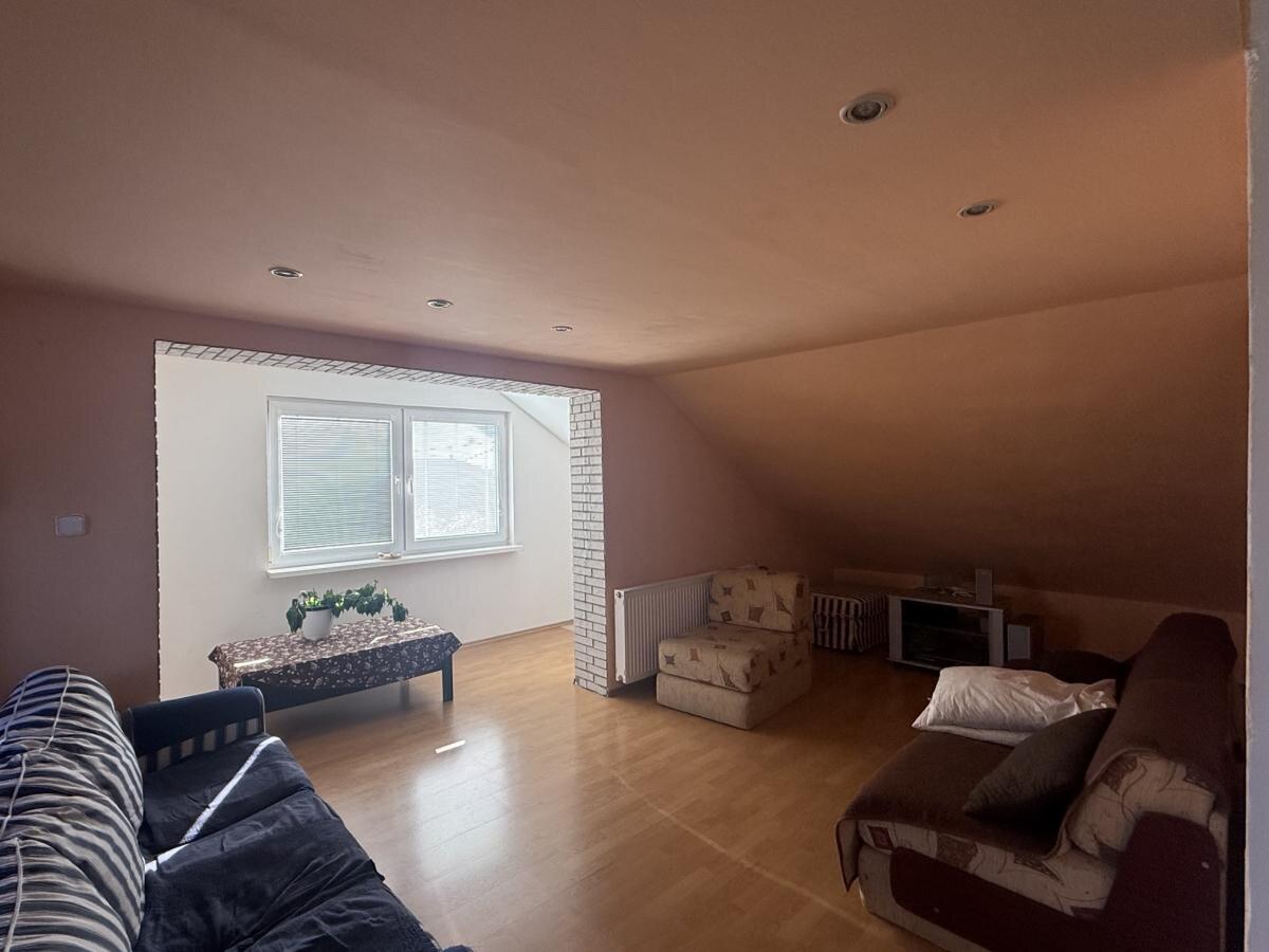REZERVOVANÉ - STARÉ BERNOLÁKOVO | RODINNÝ DOM S VEĽKÝM POZEMKOM 777 m², GARÁŽOU A KRÁSNOU ZÁHRADOU — foto 5
