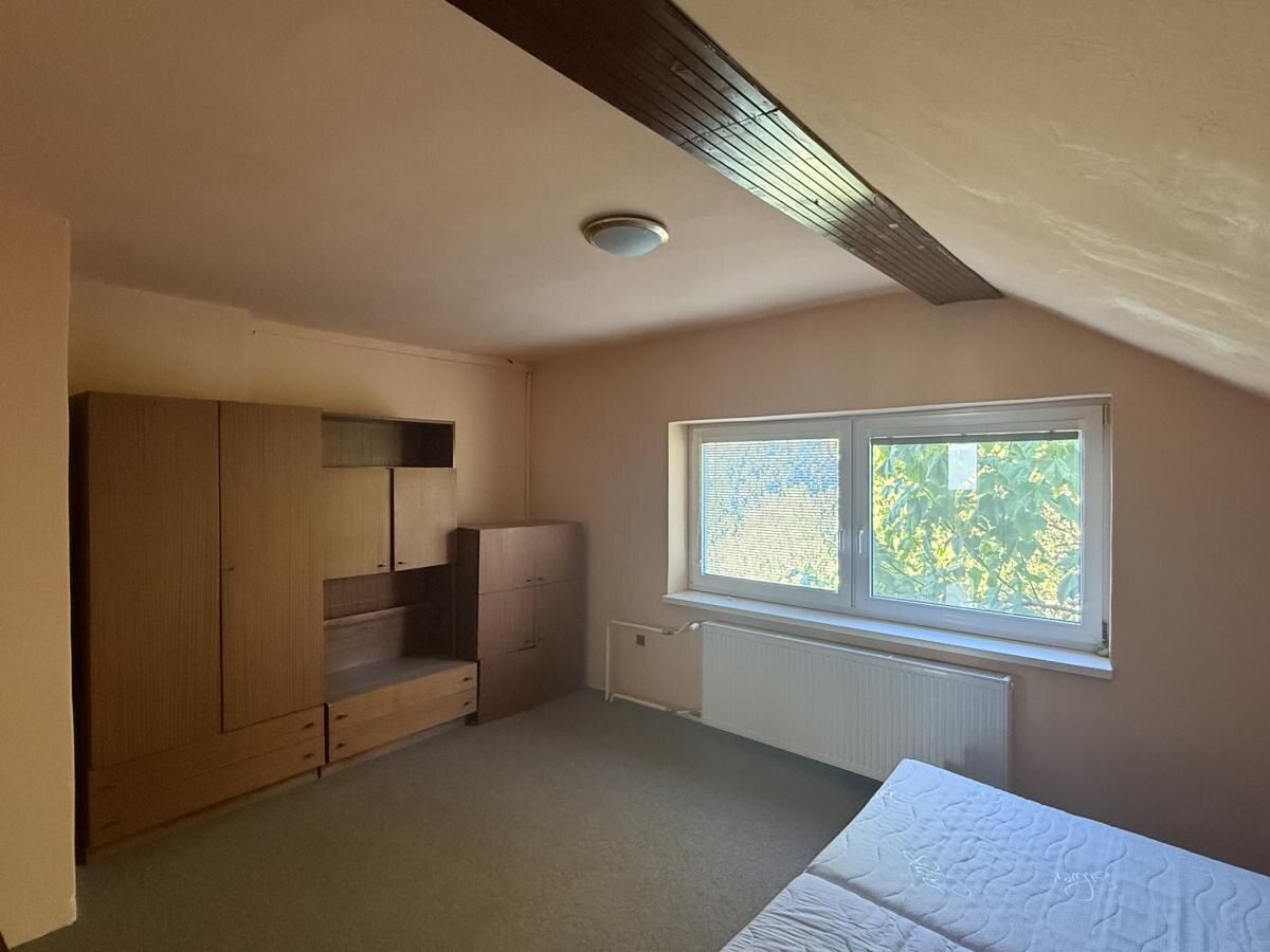 REZERVOVANÉ - STARÉ BERNOLÁKOVO | RODINNÝ DOM S VEĽKÝM POZEMKOM 777 m², GARÁŽOU A KRÁSNOU ZÁHRADOU — foto 9