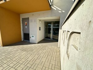 Kompletne zariadený 1 izbový byt so spacím kútom, pivnica, tichá lokalita priamo pri vinohradoch, Jurská ulica, Bratislava - Nové Mesto — foto 16