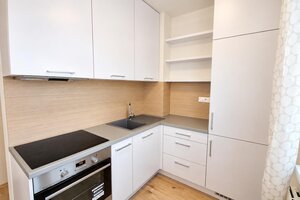 Kompletne zariadený 1 izbový byt so spacím kútom, pivnica, tichá lokalita priamo pri vinohradoch, Jurská ulica, Bratislava - Nové Mesto — foto 6