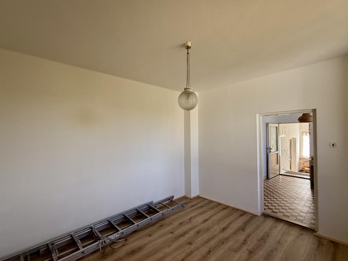 INVESTIČNÁ PRÍLEŽITOSŤ: 2 411 m² POZEMOK S RD A S MOŽNOSŤOU VÝSTAVBY 3 DVOJDOMOV — foto 17