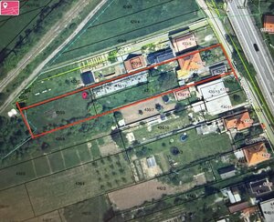 INVESTIČNÁ PRÍLEŽITOSŤ: 2 411 m² POZEMOK S RD A S MOŽNOSŤOU VÝSTAVBY 3 DVOJDOMOV — foto 1
