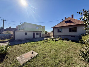 INVESTIČNÁ PRÍLEŽITOSŤ: 2 411 m² POZEMOK S RD A S MOŽNOSŤOU VÝSTAVBY 3 DVOJDOMOV — foto 1