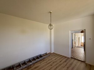 INVESTIČNÁ PRÍLEŽITOSŤ: 2 411 m² POZEMOK S RD A S MOŽNOSŤOU VÝSTAVBY 3 DVOJDOMOV — foto 17