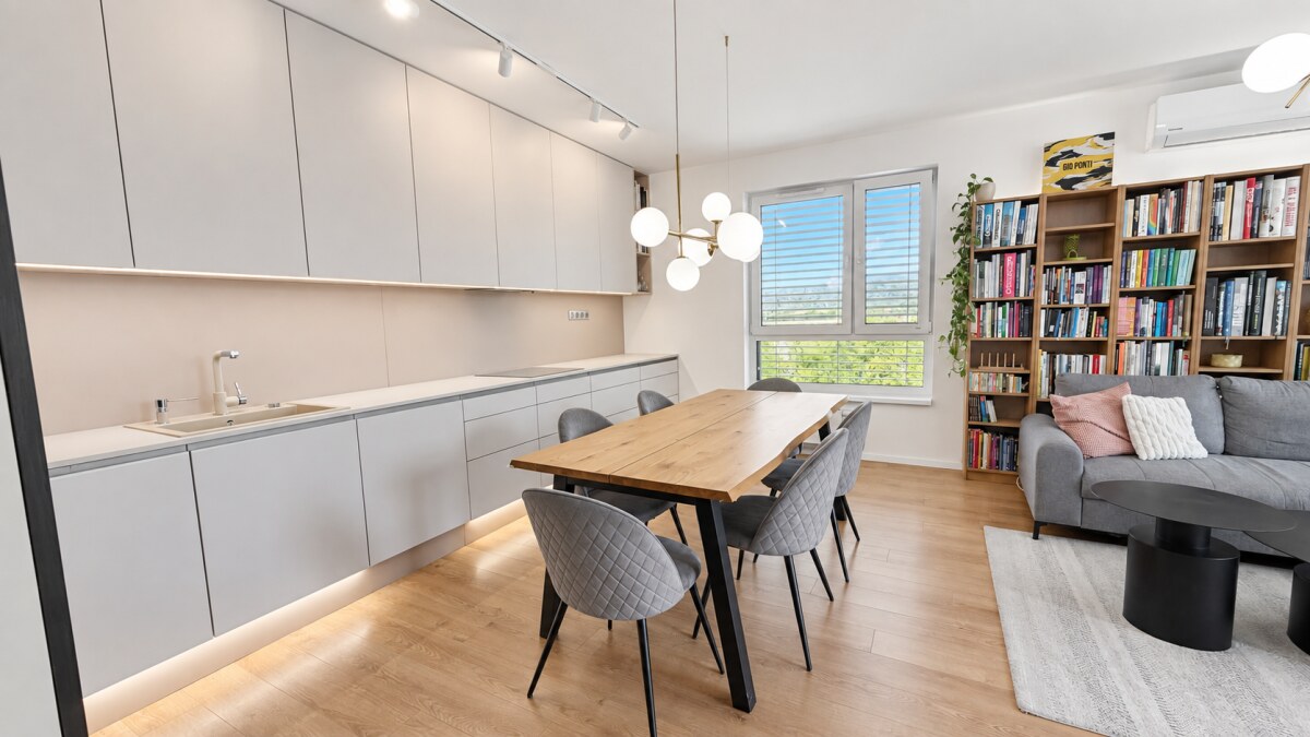 Moderný, klimatizovaný 3-izbový byt s loggiou v projekte Bory — foto 10