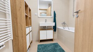 Moderný, klimatizovaný 3-izbový byt s loggiou v projekte Bory — foto 20