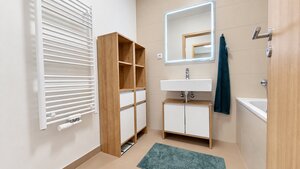 Moderný, klimatizovaný 3-izbový byt s loggiou v projekte Bory — foto 21