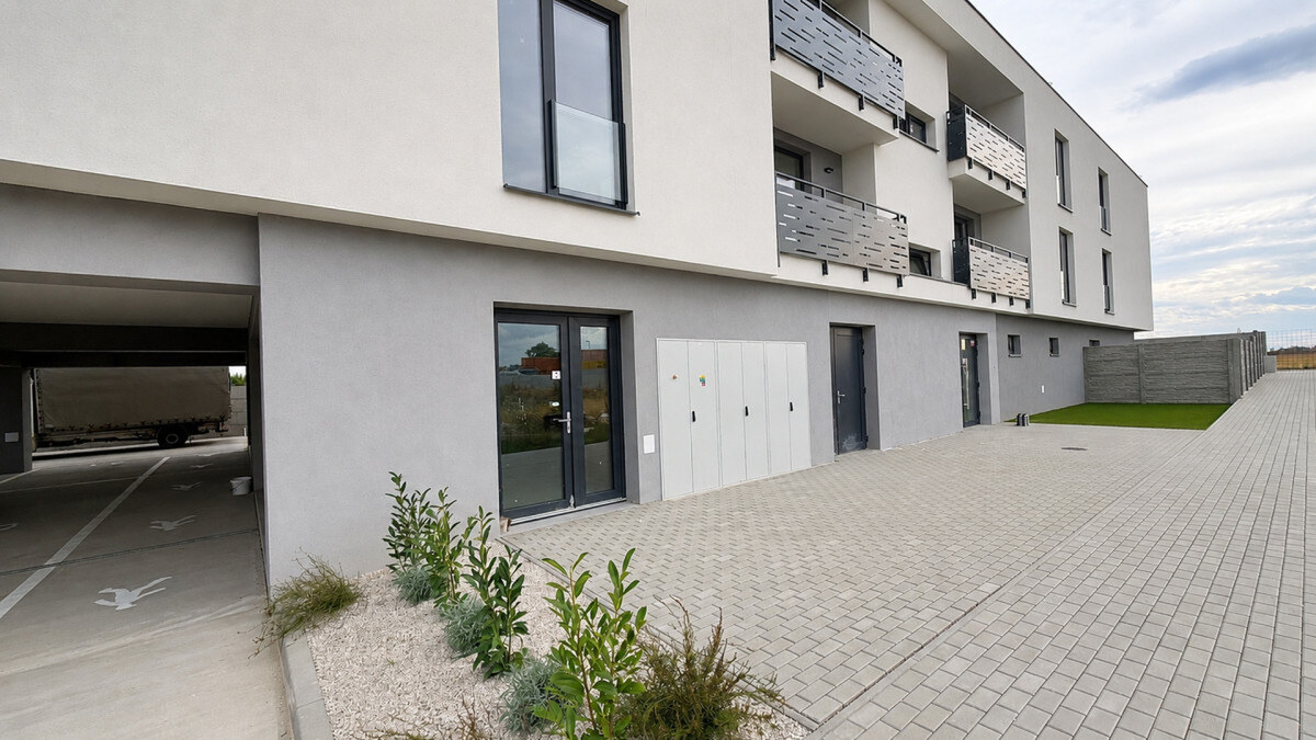 Nadštandardný, klimatizovaný 3i byt v novostavbe z r. 2026, terasa 24 m2, 1 x parkovanie — foto 26