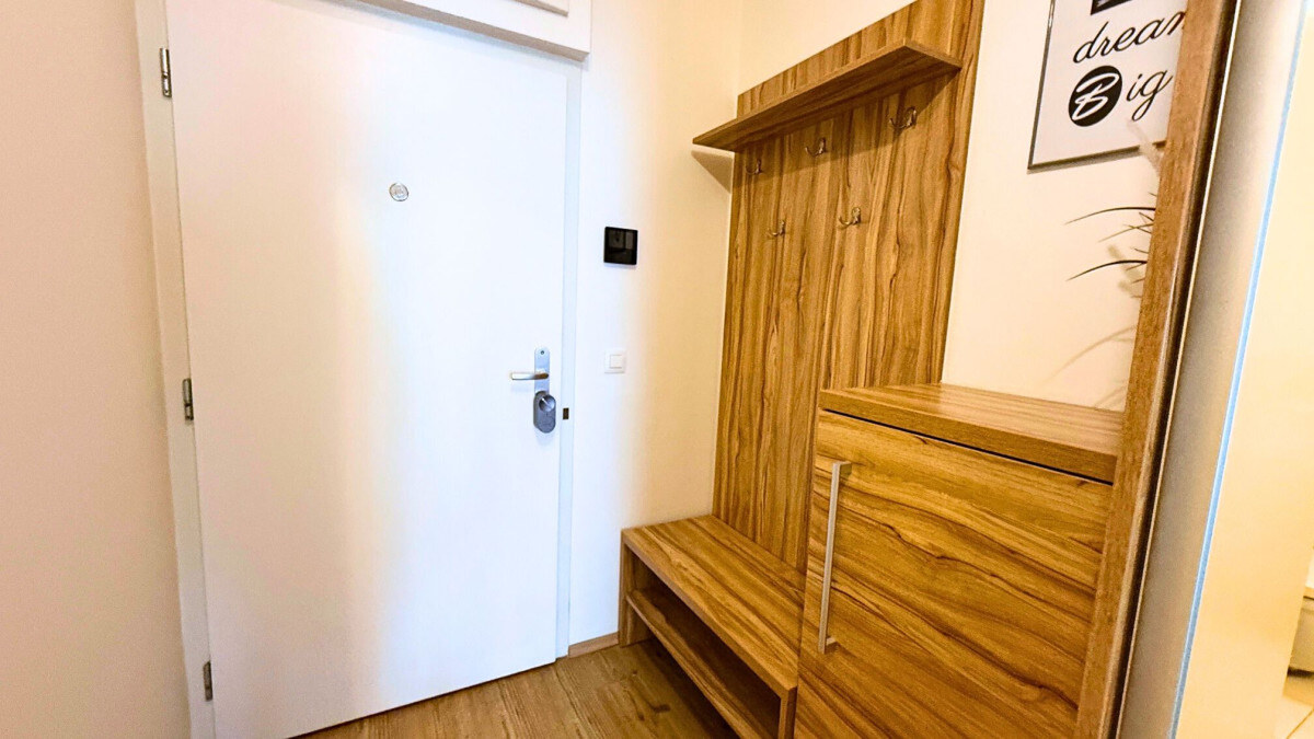 Klimatizovaný 1.5-izbový byt, parkovacie miesto, novostavba — foto 21
