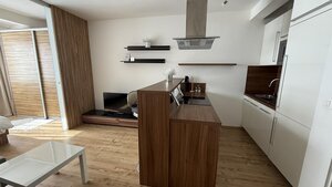 Klimatizovaný 1.5-izbový byt, parkovacie miesto, novostavba — foto 7