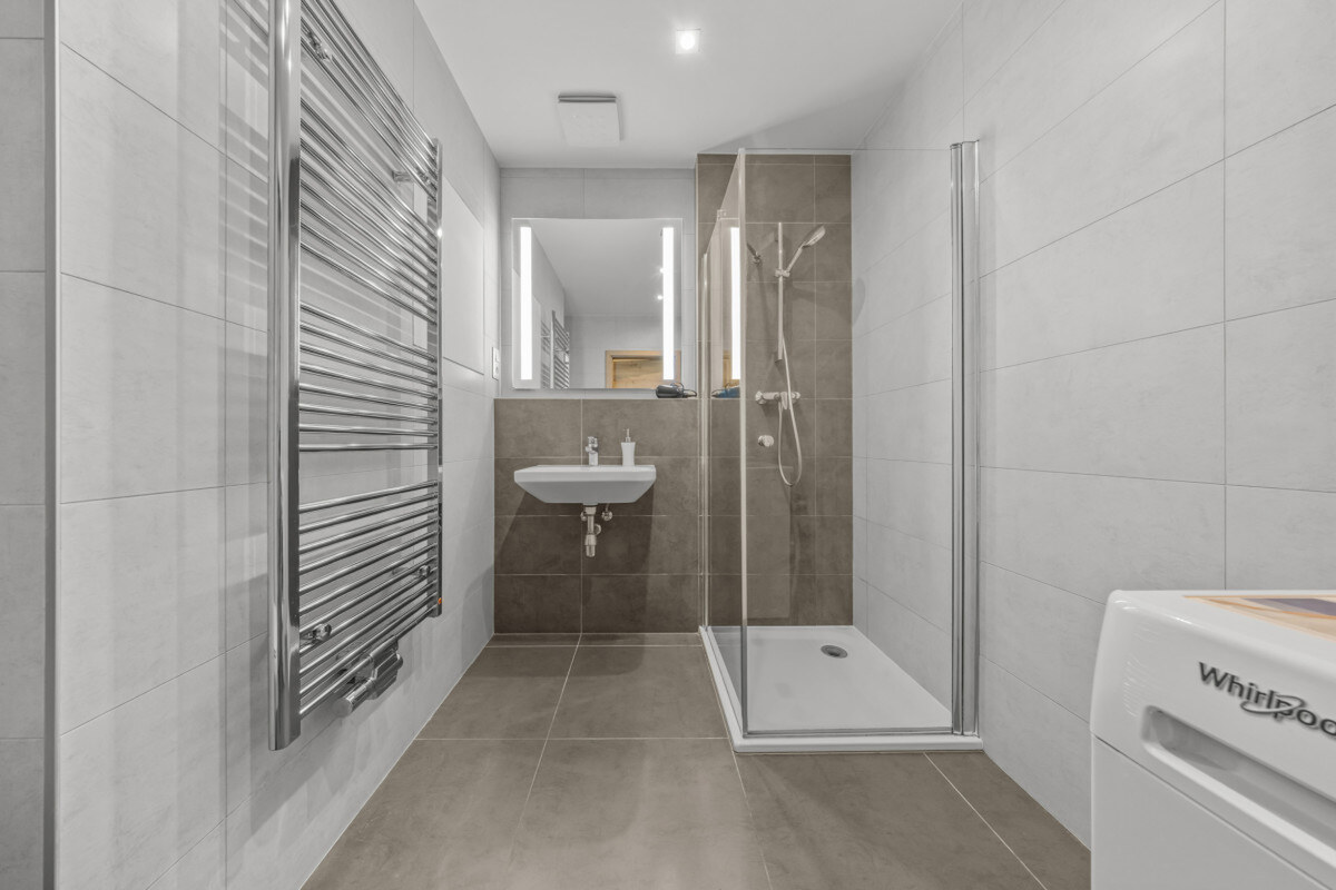 Klimatizovaný 2i byt s balkónom, novostavba 2019, parkovacie miesto — foto 18