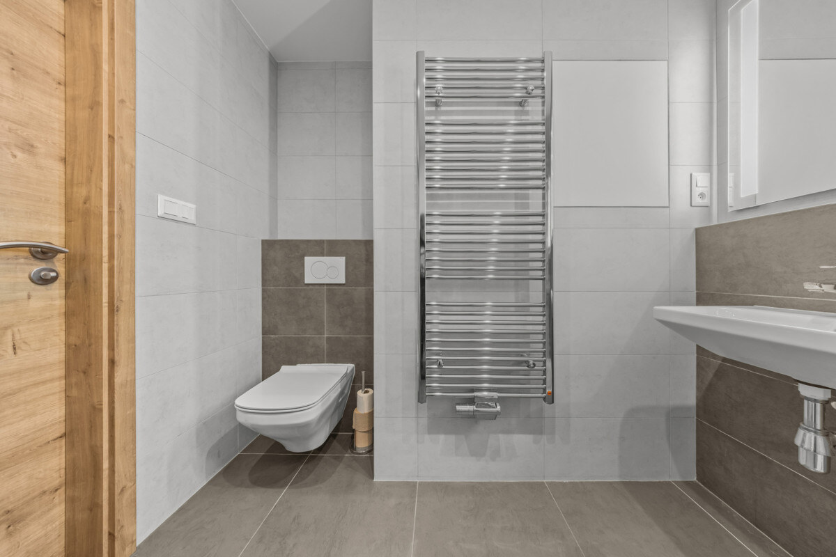 Klimatizovaný 2i byt s balkónom, novostavba 2019, parkovacie miesto — foto 19