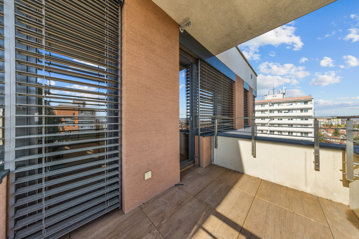 Klimatizovaný 2i byt s balkónom, novostavba 2019, parkovacie miesto — foto 21