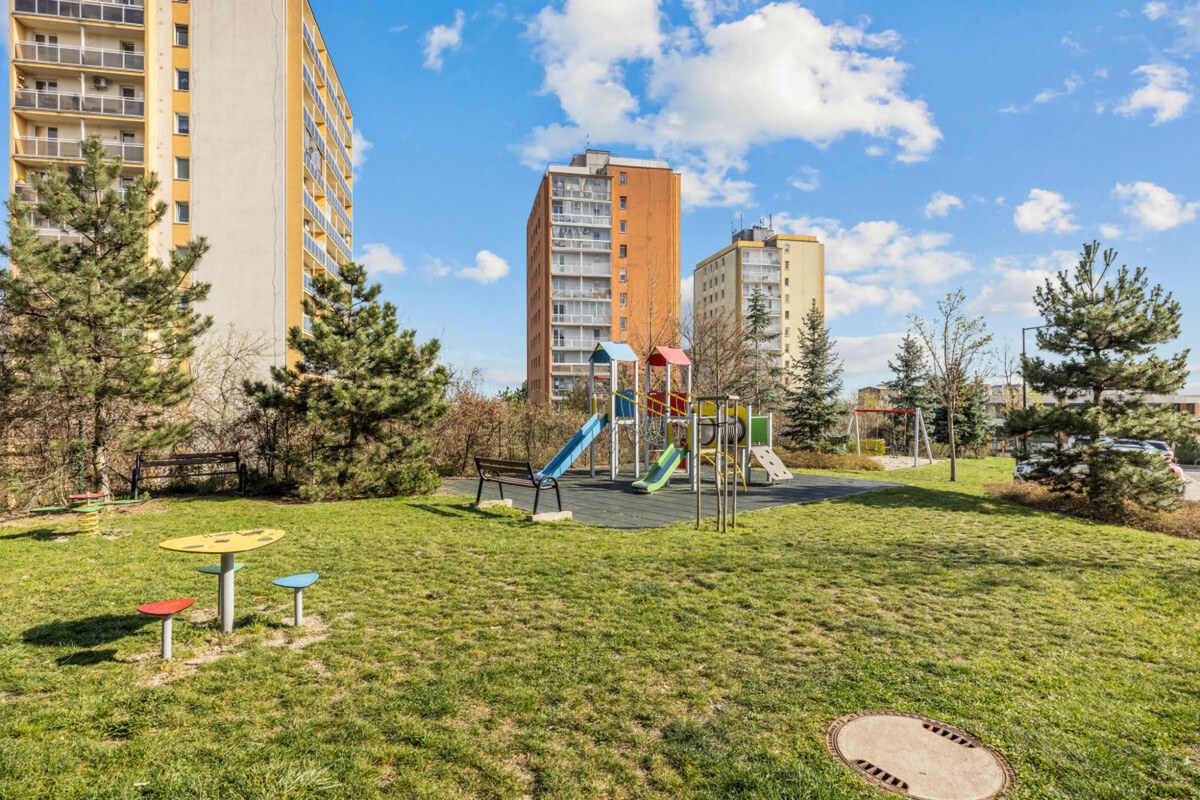 Klimatizovaný 2i byt s balkónom, novostavba 2019, parkovacie miesto — foto 25