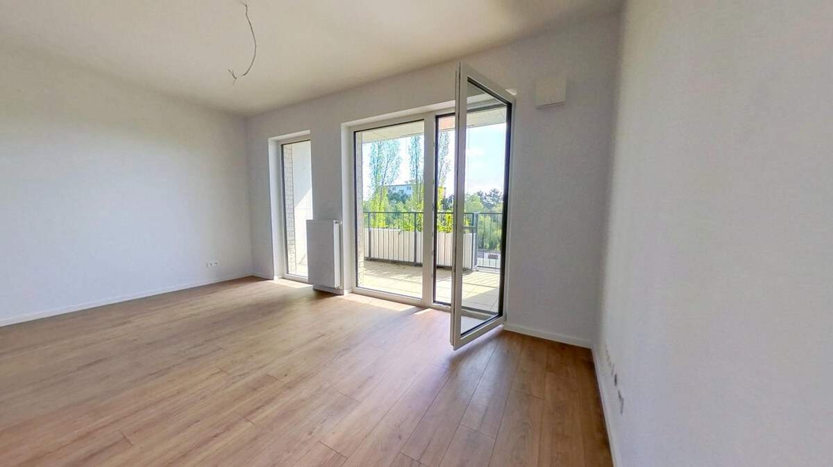 1-izbový byt s terasou v projekte VERDENA, r. 2025, zariadený v štandarde — foto 22