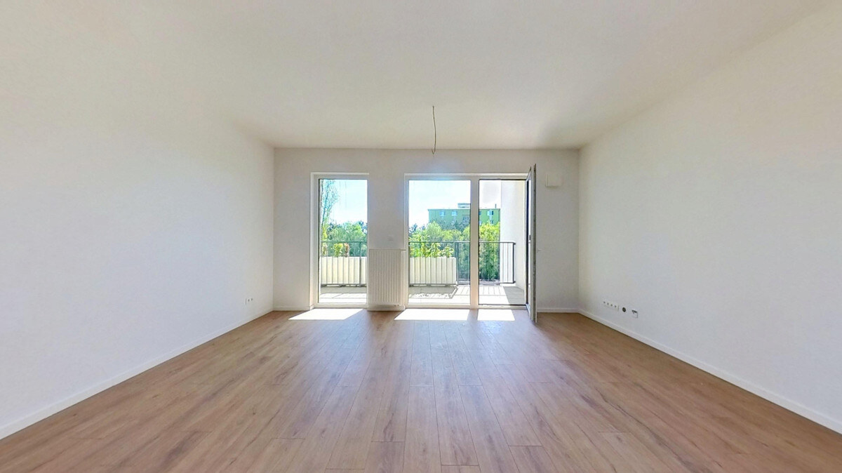 1-izbový byt s terasou v projekte VERDENA, r. 2025, zariadený v štandarde — foto 23