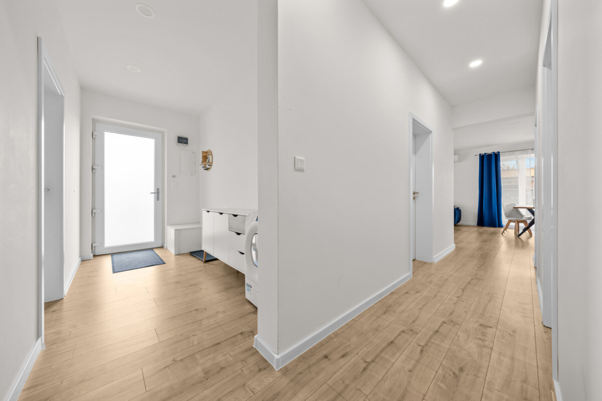 Klimatizovaný 4i rodinný dom s bazénom, 2x parkovanie na pozemku, novostavba 2023 — foto 19