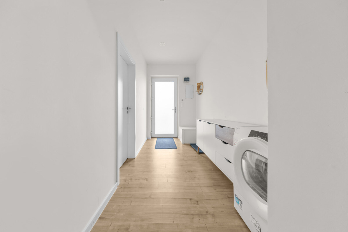 Klimatizovaný 4i rodinný dom s bazénom, 2x parkovanie na pozemku, novostavba 2023 — foto 22