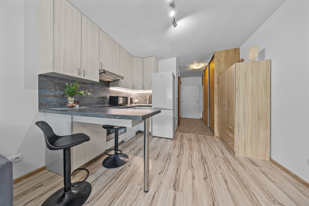 Klimatizovaný 1i byt s balkónom, novostavba 2016, Rustaveliho — foto 12