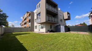 Zariadený 2i byt so záhradou 198m2, novostavba 2016, 1x parkovanie — foto 1