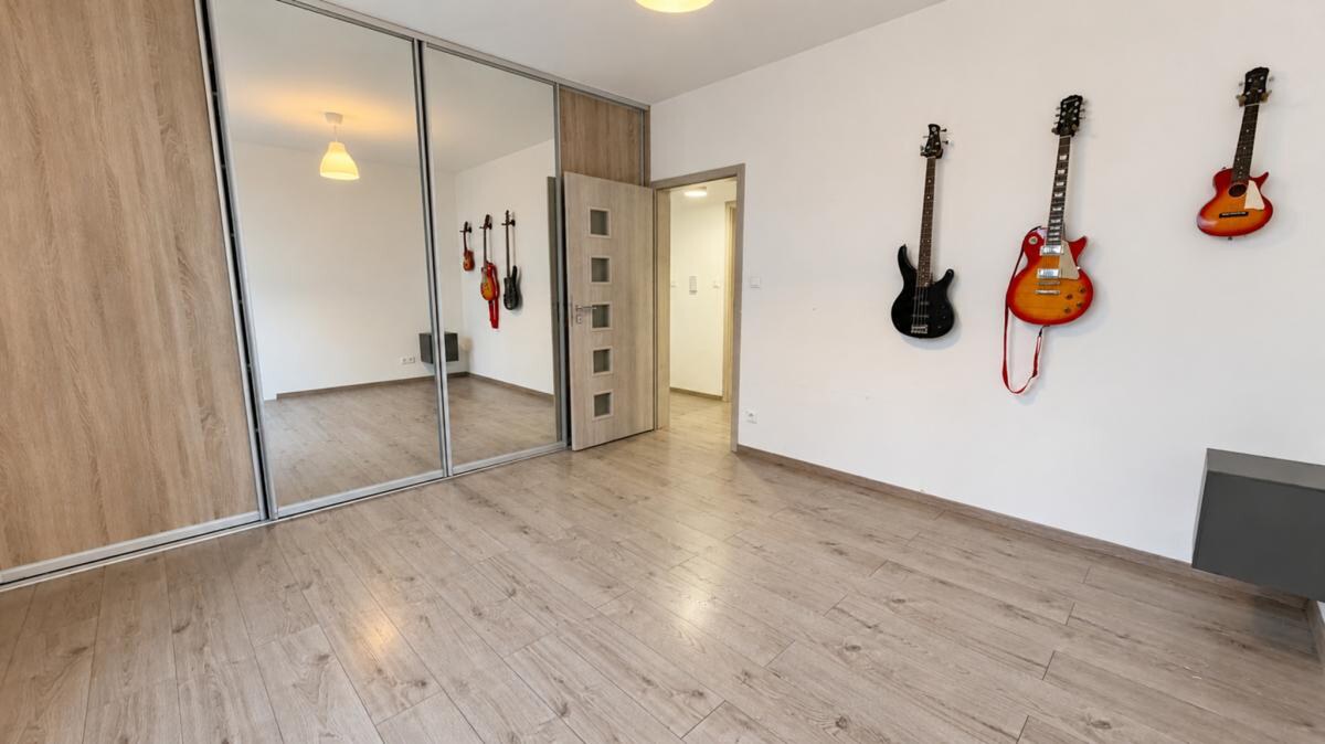 Klimatizovaný 2-izbový byt so záhradou 87 m², terasou a parkovaním – Ružinov — foto 14