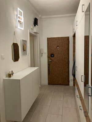 Zariadený 2-izbový byt po kompletnej rekonštrukcii, Narcisová — foto 7