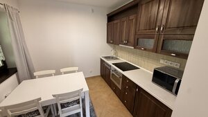 Zrekonštruovaný 2izb byt v apartmánovom dome v Hrabovskej doline Malinô Brdo — foto 4