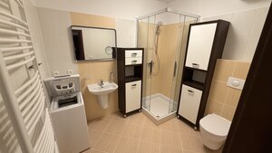 Zrekonštruovaný 2izb byt v apartmánovom dome v Hrabovskej doline Malinô Brdo — foto 12