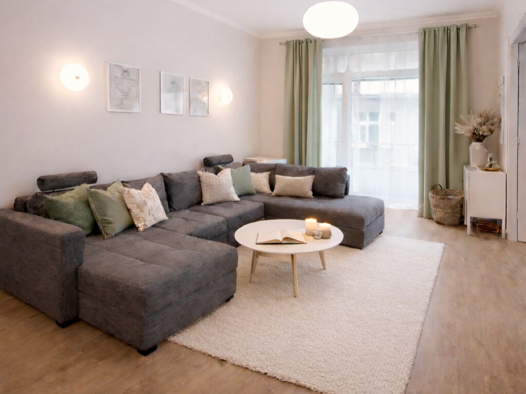 EXKLUZÍVNY STAROMESTSKÝ BYT NA OBCHODNEJ — IDEÁLNY NA BÝVANIE AJ INVESTÍCIU — foto 10