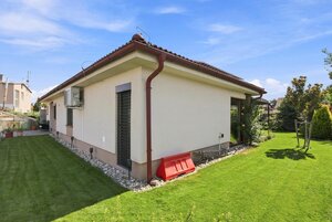 Kvalitný 4-izbový bungalov s krásnou záhradou | Ivanka pri Dunaji — foto 23