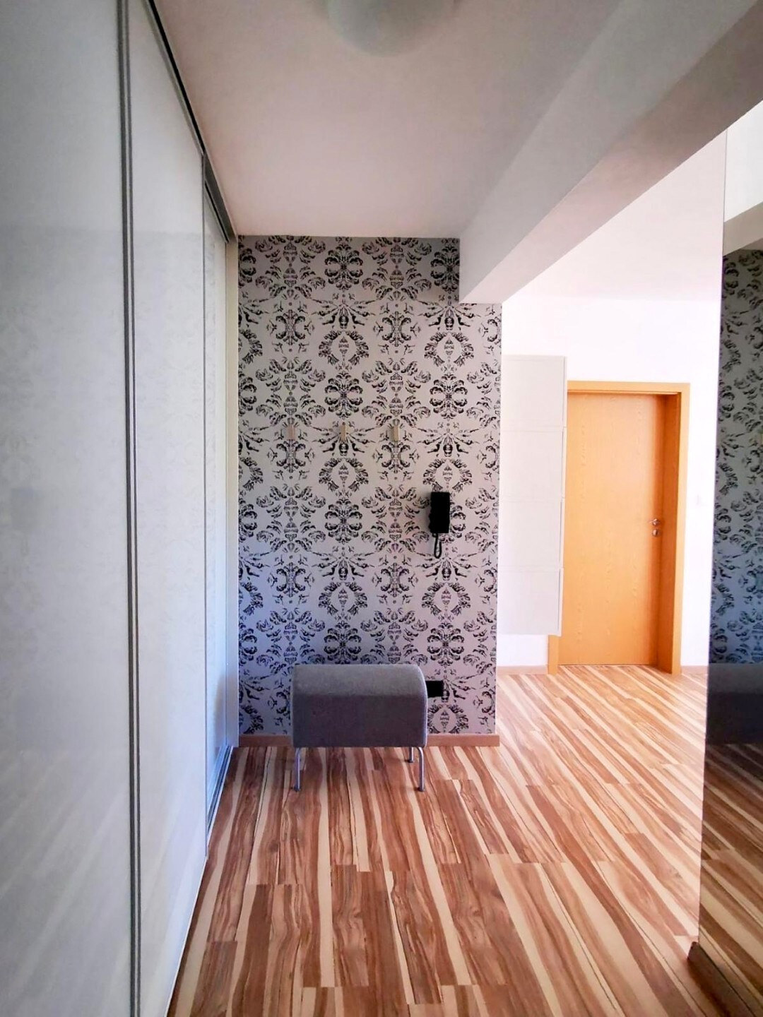Zariadený 2i byt s balkónom a parkovaním v pokojnej lokalite Rače,Kadnárova — foto 6