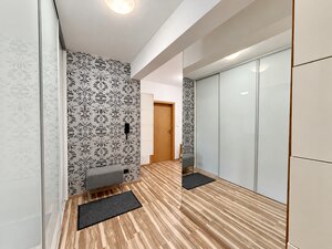 Klimatizovaný, zariadený 2i byt s balkónom a parkovaním v pokojnej lokalite Rače,Kadnárova — foto 4