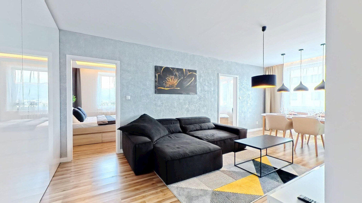 Priestranný 3i byt po luxusnej rekonštrukcii — foto 2