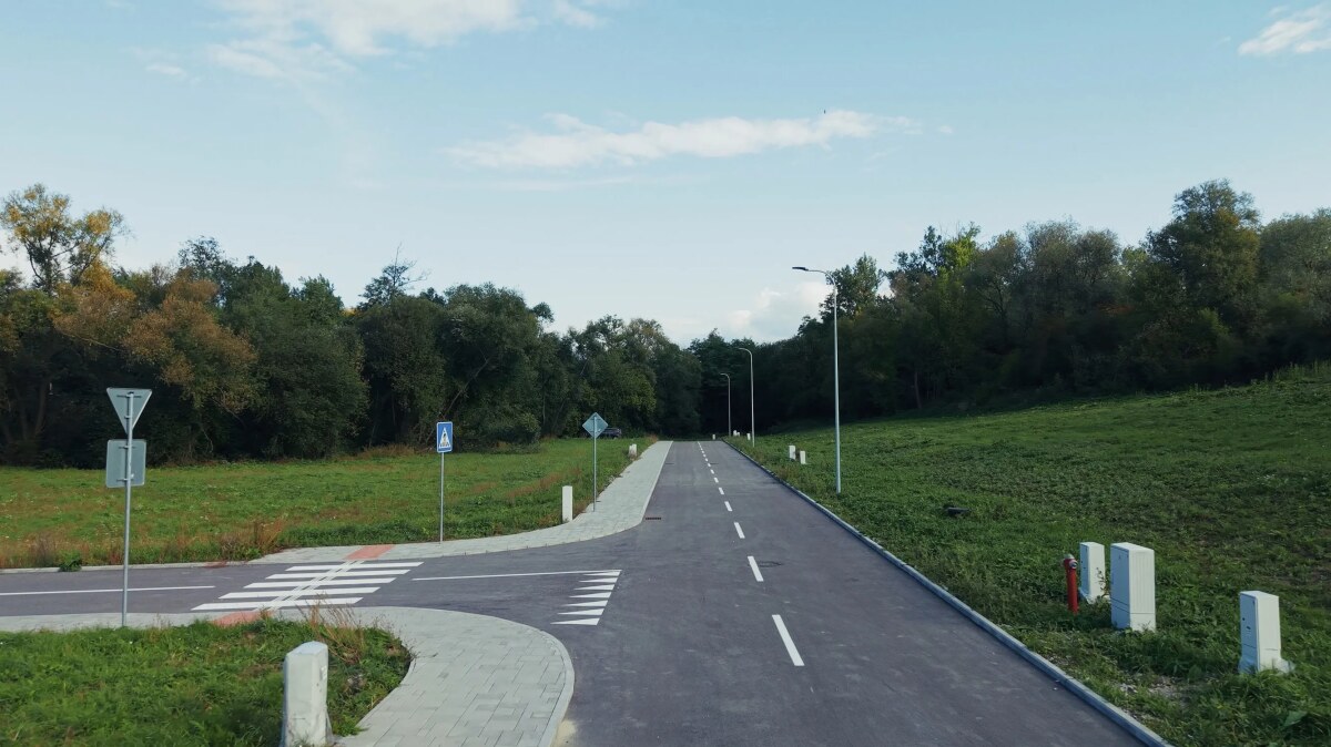 Stavebný pozemok 472 m2 so stavebným povolením, Šarišské Bohdanovce — foto 10
