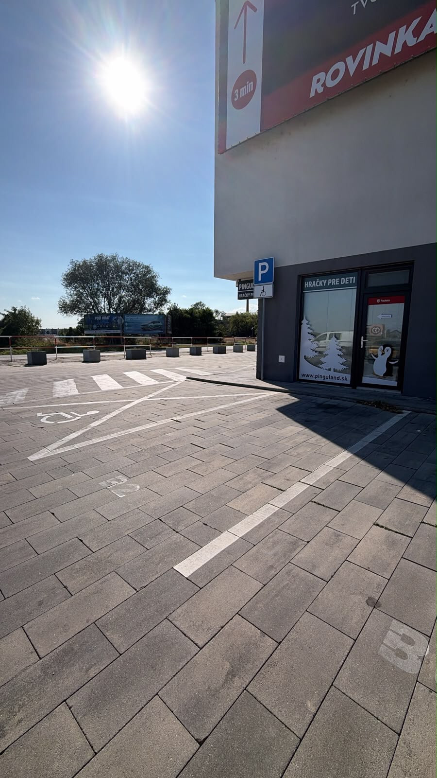Na predaj parkovacie státie – Rovinka, ul. Jazerná/Hlavná — foto 4