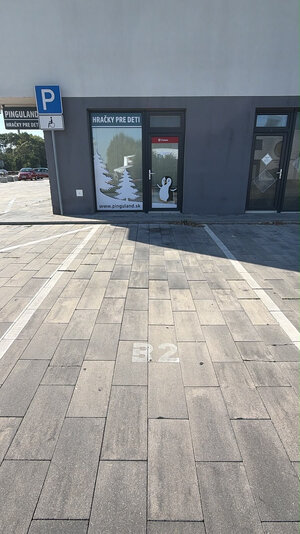 Na predaj parkovacie státie – Rovinka, ul. Jazerná/Hlavná — foto 1