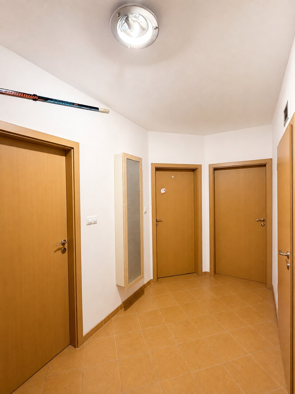 Rezervované - Jégeho Alej | 2-izbový byt s loggiou a garážovým státím | BYT, nie apartmán — foto 10